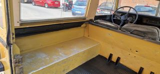 Land Rover Defender 88 1976