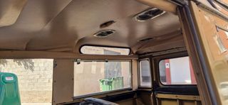Land Rover Defender 88 1976