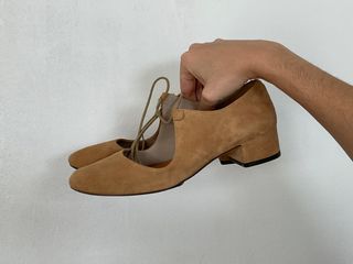 Zapatos de ante beige