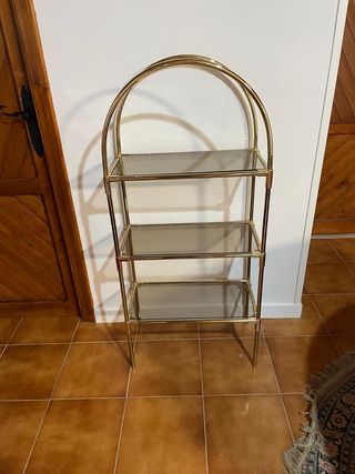 Estantería de cristal