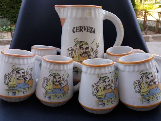 Antiguo / Nuevo. Juego Jarras Cerveza. Años 80.