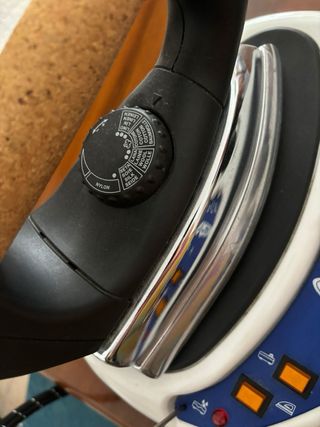 Ferro da stiro a vapore