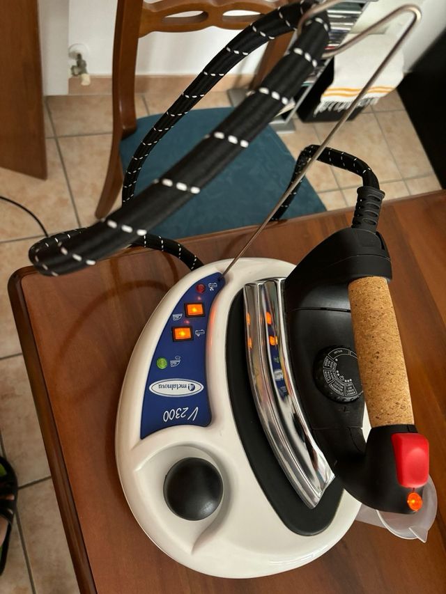 Ferro da stiro a vapore