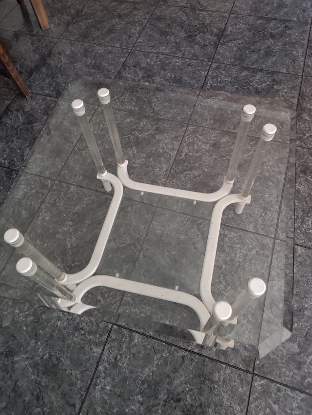 Mesa cristal tallado 60x60 bajado dé precio