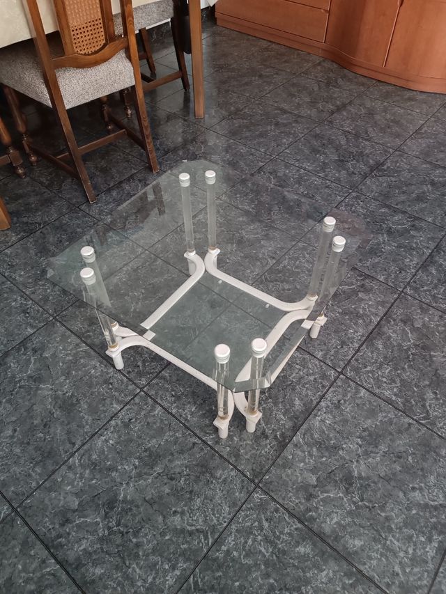 Mesa cristal tallado 60x60 bajado dé precio