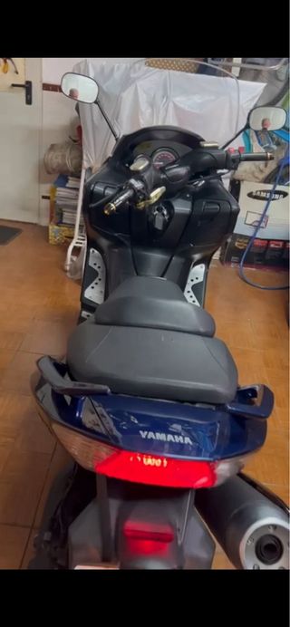 YAMAHA TMAX