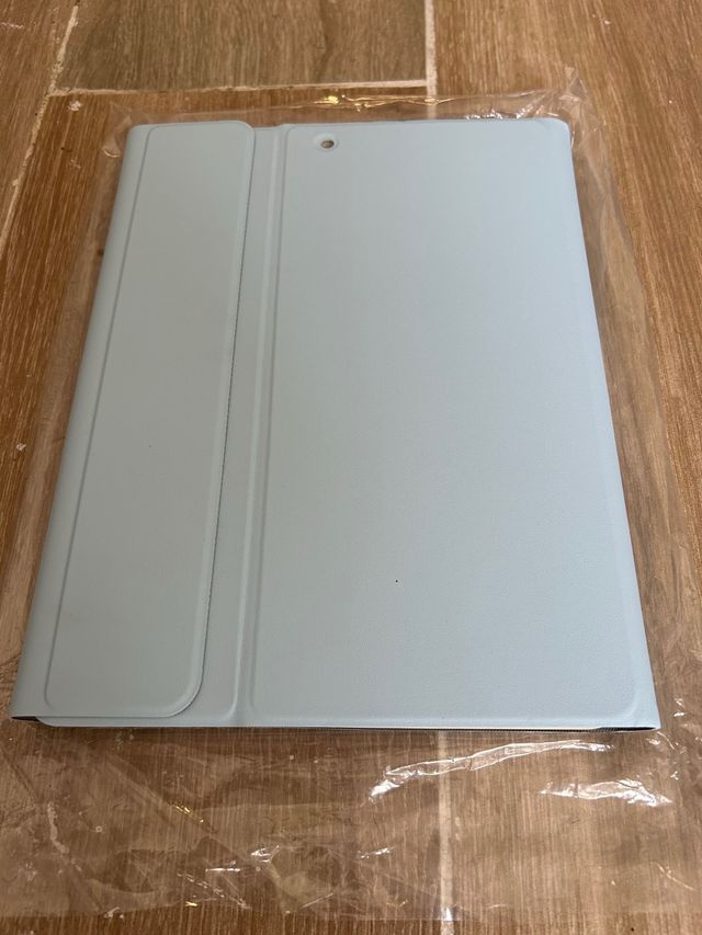 Funda teclado iPad 10.2” 7 gen y 8 gen y 9 gen