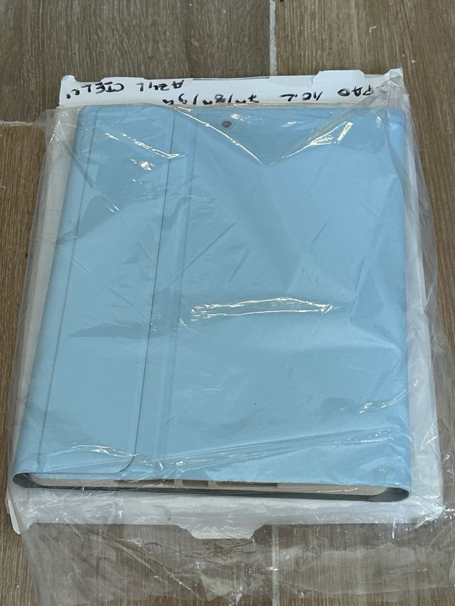 Funda teclado iPad 10.2” 7 gen y 8 gen y 9 gen