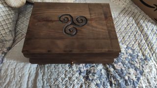 Caja de recuerdos con cajón hecha a ma