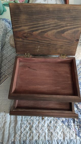 Caja de recuerdos con cajón hecha a ma