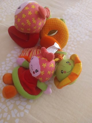 Espiral de gusano con sonajeros SAROBABY
