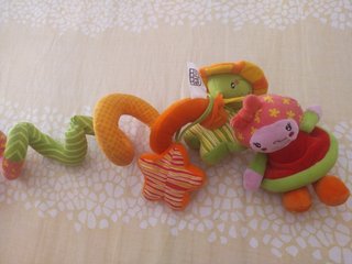 Espiral de gusano con sonajeros SAROBABY