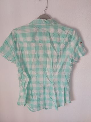 Camisa de cuadros verde, de HyM