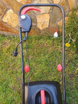 Cortacésped Bosch Rotak 320