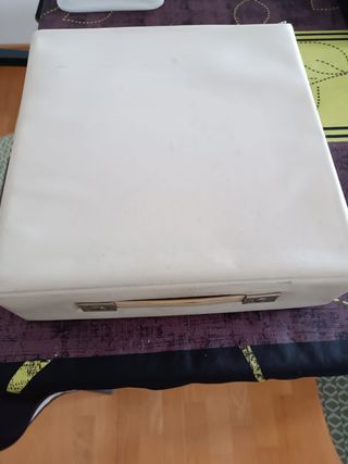 Maquina de escribir Olivetti Lettera 25