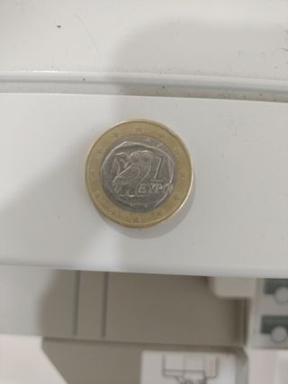 Moneda buho 2002 marca s en estrella