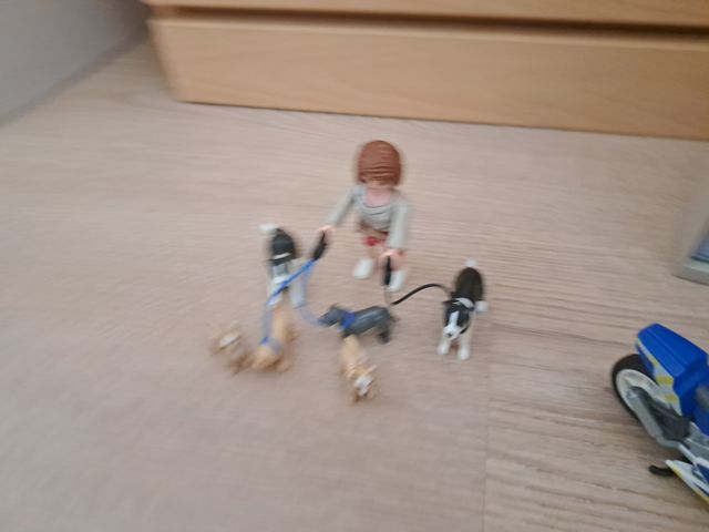 Policía y ladrón y cárcel playmobil
