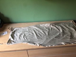 Vestido sin tirantes dorado