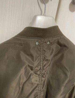 Chaqueta bomber verde militar