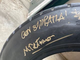 AVON F3000-gomma usata da Felipe Massa autografata