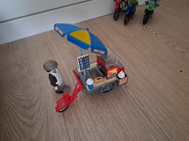 Puesto de perrito Playmobil 