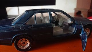 Mercedes 190e polistil 1:25 modellino