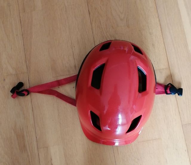 CASCO INFANTIL ROJO BTWIN 500 XS
