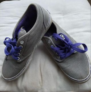 Vans grises y moradas 38
