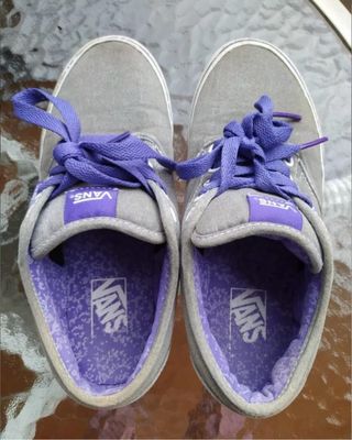 Vans grises y moradas 38