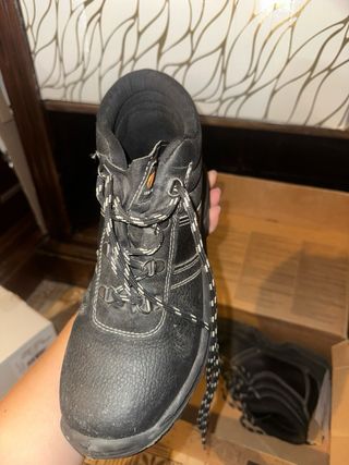 Scarpe antifortunistiche nere 39