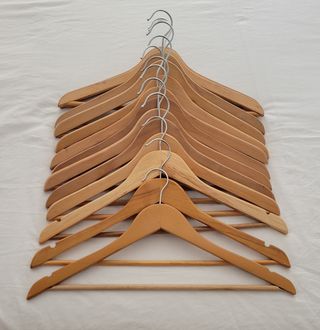 Perchas de madera