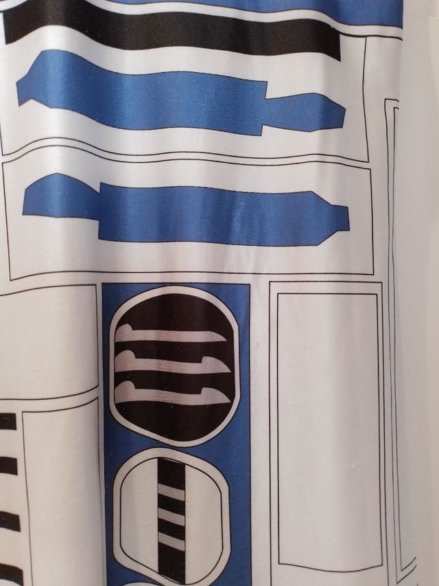 Vestido/disfraz formas geométricas muy pegado.