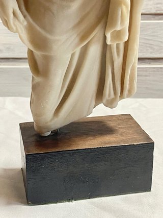 FIGURA DE MARMOLINA DE PLATÓN
