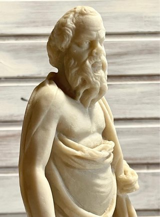 FIGURA DE MARMOLINA DE PLATÓN