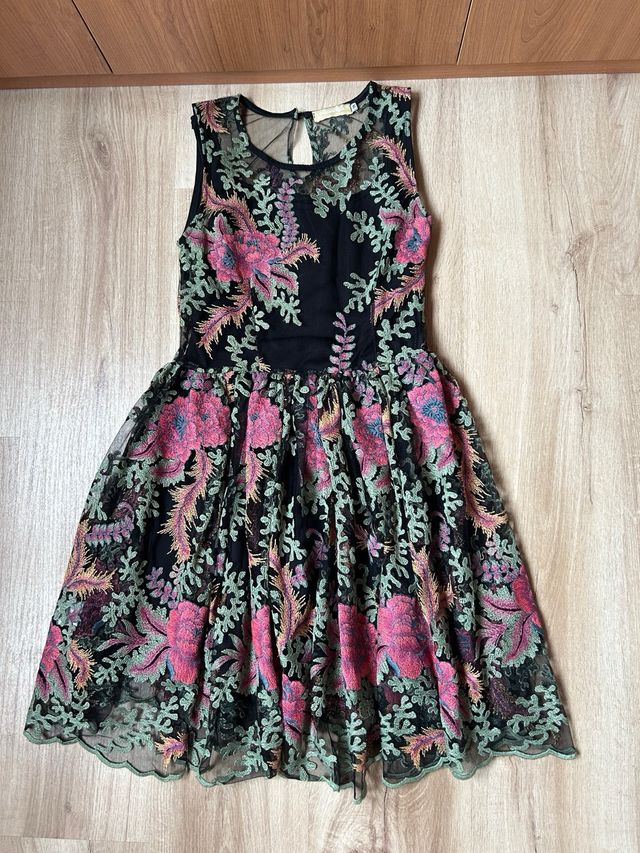 Vestido bordado Maribel Ruiz.