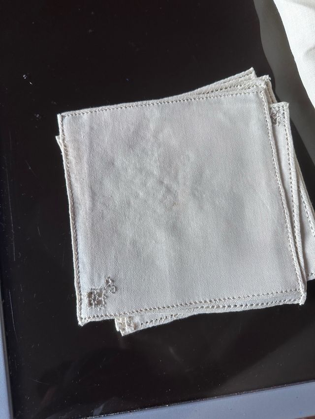 Tovaglia quadrata ricamata