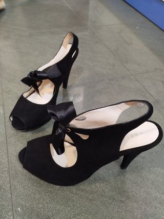 Zapatos de fiesta negros