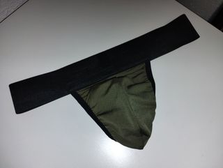 Huevero suspensorio masculino de cuerda