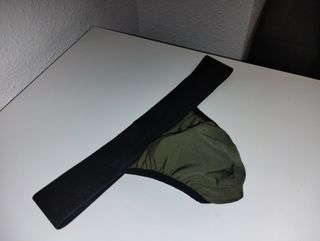 Huevero suspensorio masculino de cuerda