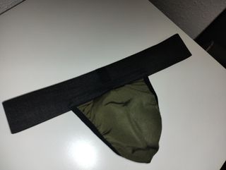 Huevero suspensorio masculino de cuerda