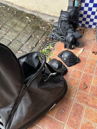 Patines + funda + coderas + muñequera