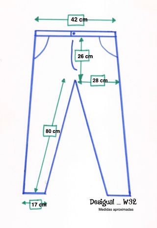 Desigual. Pantalón vaquero azul. Talla W32