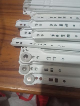 Guías de cajón de varias medidas