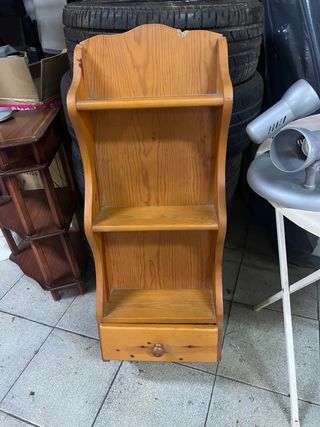 Estante con cajonera