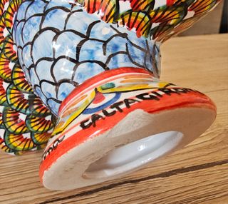 Pavone in ceramica di Caltagirone 