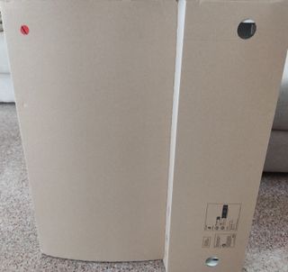 Cajón blanco con frente de vidrio para armario