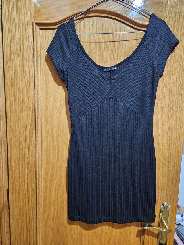 Vestido negro de ZARA