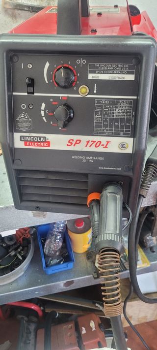 Semiautomatica Lincoln electric de 220v.