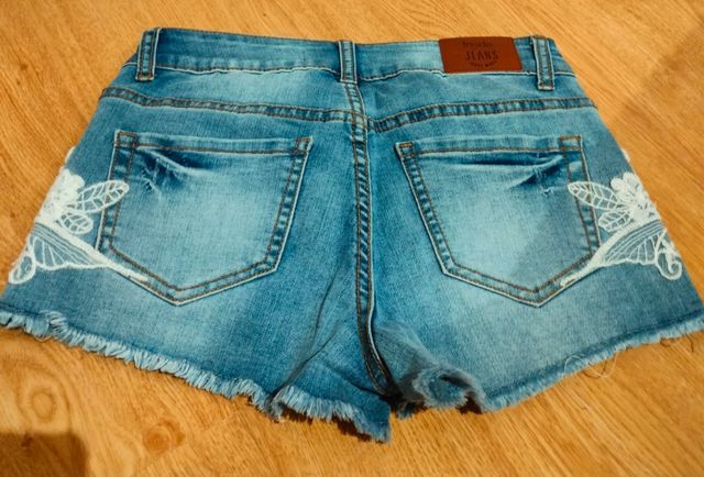 PANTALÓN CORTO VAQUERO