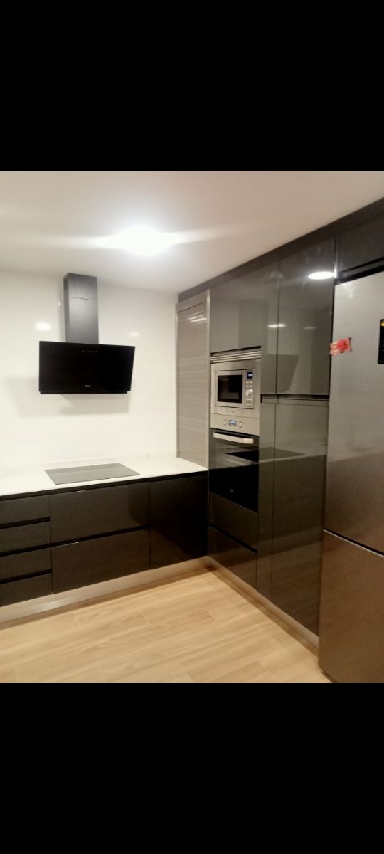 Reformamos cocinas y baños. En teruel y Valencia.